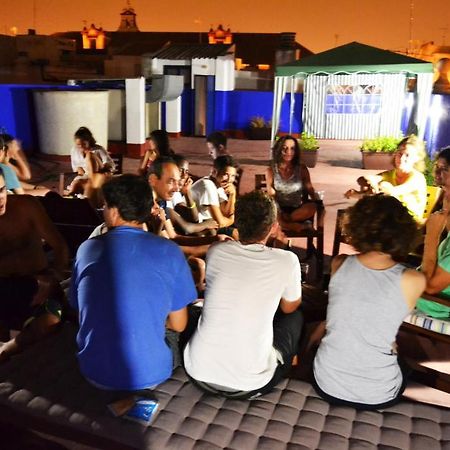Feeling Sevilla Hostel Екстериор снимка